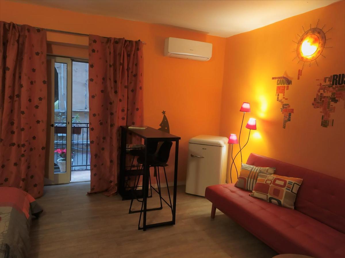 La 'Nziria Apartment เนเปิลส์ ภายนอก รูปภาพ