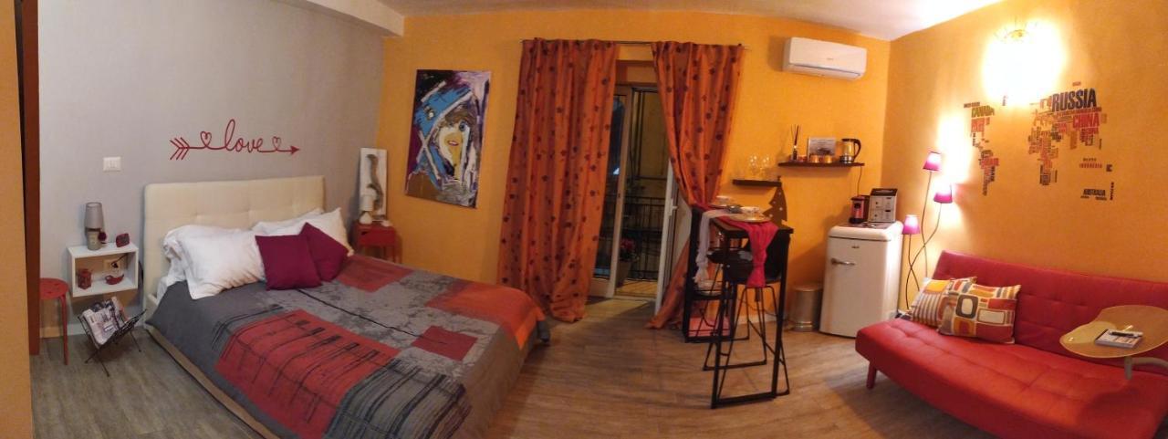 La 'Nziria Apartment เนเปิลส์ ภายนอก รูปภาพ