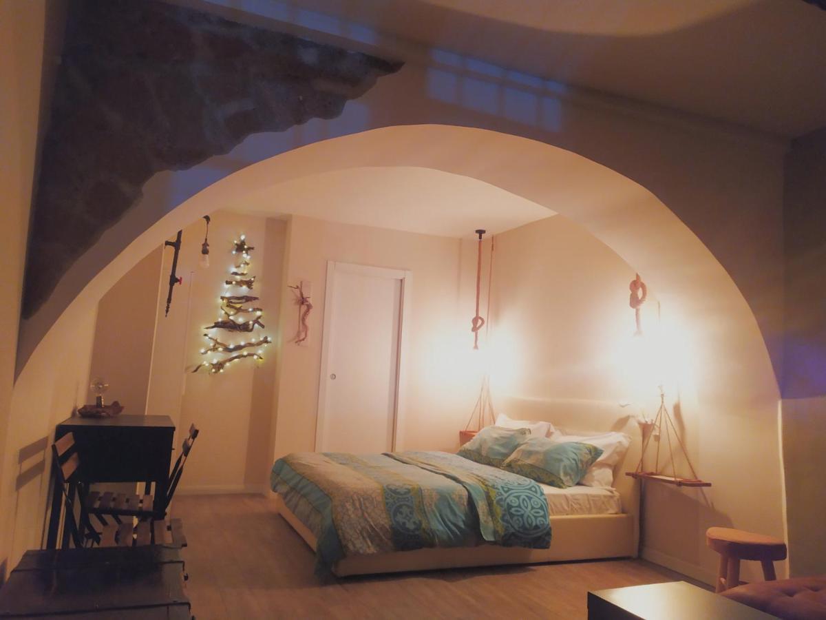 La 'Nziria Apartment เนเปิลส์ ภายนอก รูปภาพ