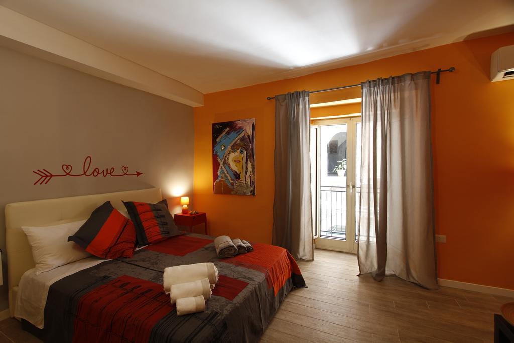 La 'Nziria Apartment เนเปิลส์ ภายนอก รูปภาพ