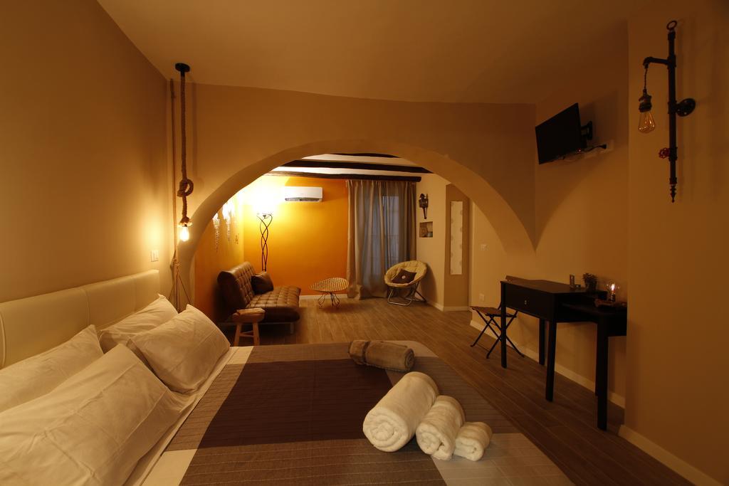 La 'Nziria Apartment เนเปิลส์ ภายนอก รูปภาพ