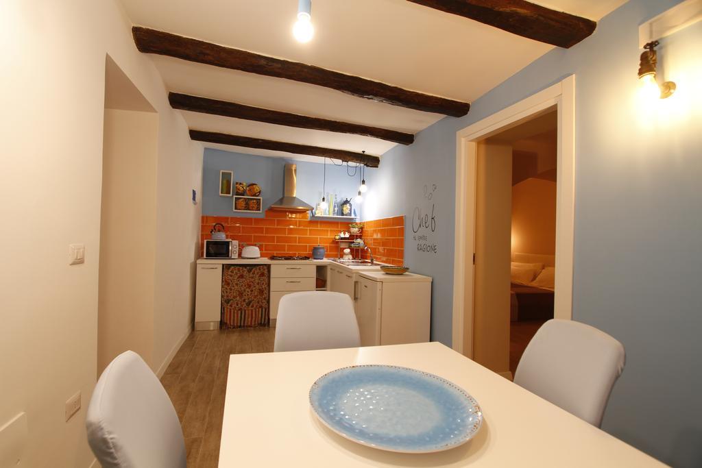 La 'Nziria Apartment เนเปิลส์ ภายนอก รูปภาพ