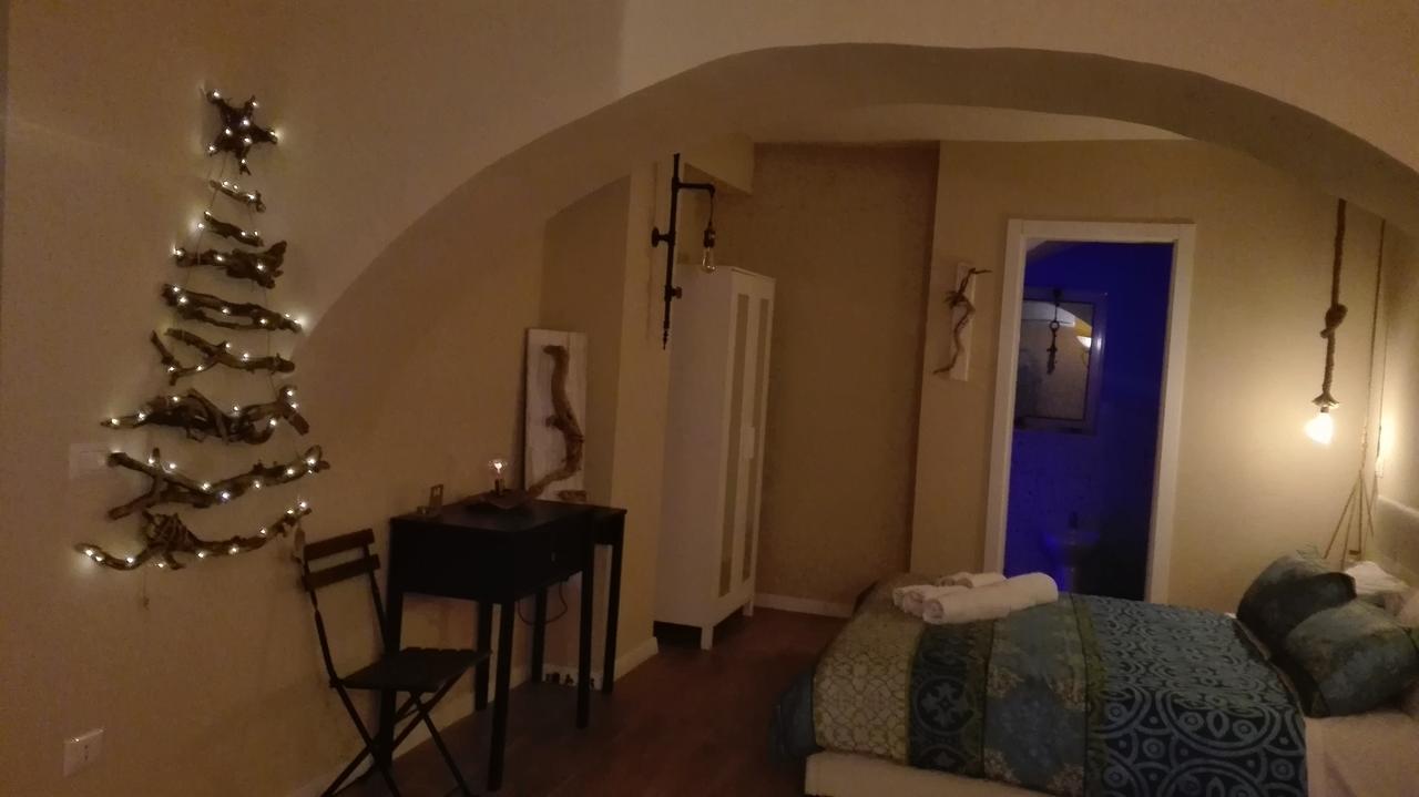La 'Nziria Apartment เนเปิลส์ ภายนอก รูปภาพ